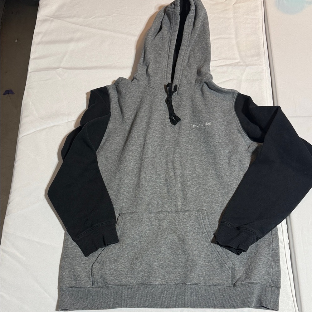 Columbia Gray and Black Hoodie